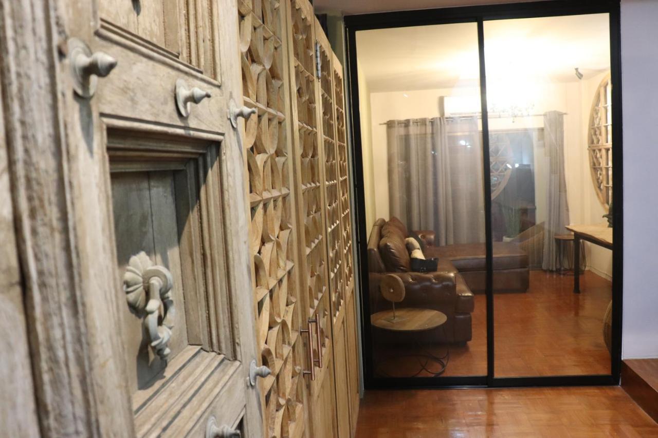 8Th House @ Center Of Chiangmai Old Town Appartement Chiang Mai Buitenkant foto